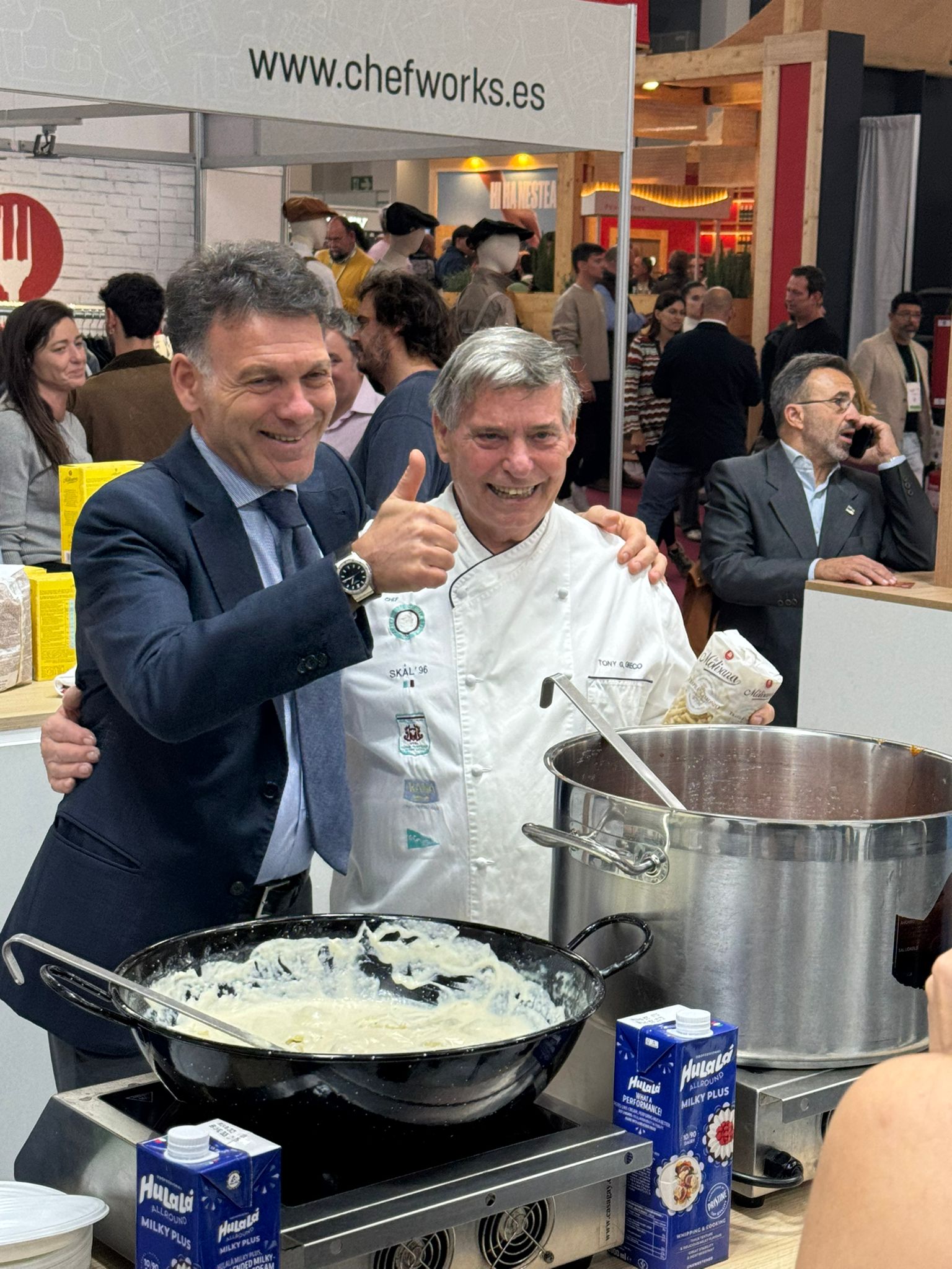 6cac4605-0159-4538-9985-60d31ea3bc51 balcón